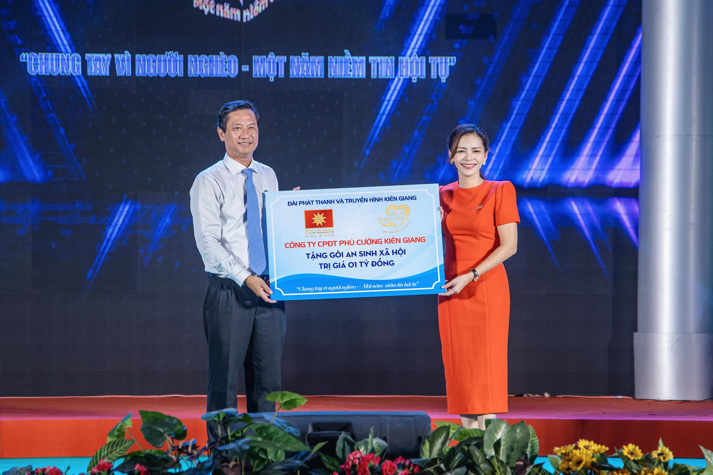 Phú Cường Kiên Giang đồng hành cùng chương trình “Chung tay vì người nghèo”